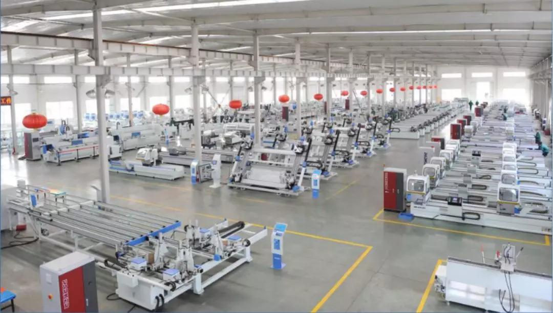 門窗加工設(shè)備